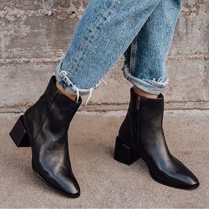 Seychelles Siesta Black Leather Ankle Boots sz 6